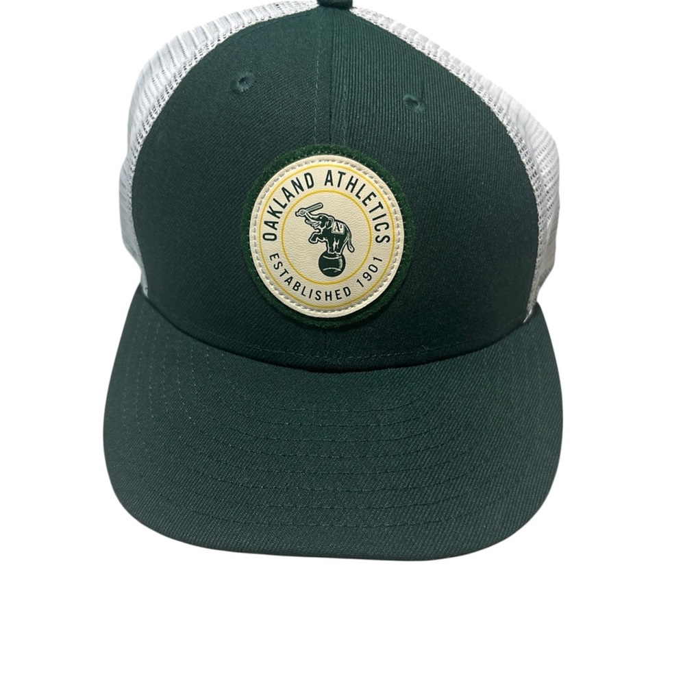 Oakland Athletics New Era 9FIFTY Trucker Hat Snapback Forest Green Patch Cap
